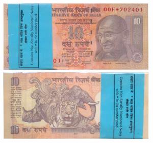 Rupees 10 bundle, 2011, signed D. Subbarao, inset P, star note bundle. Uncirculated. (100)