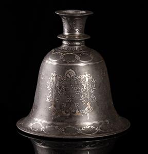 The European neoclassical influence in the decoration, and in some cases, the form of Bidr