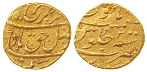 Farrukhsiyar, Gold Mohur, 11.03g, Surat Mint, RY 3 (KM 390.32). Very Fine+.
