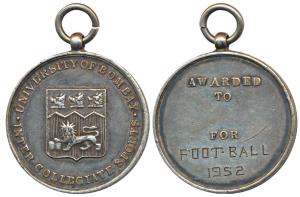 University of Bombay, Silver Medal, 17.45g, Inter Collegiate Sports, obv. arms of the Univ