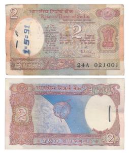 Rupees 2 bundle, signed R. N. Malhotra, with Mahatama Gandhi birthdate 021001, satellite o