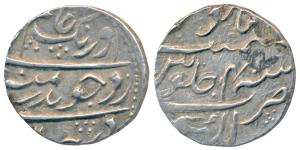 Aurangzeb, Silver Rupee, 11.28g, Lucknow Mint, RY 40 (KM 300.54). Broad flan, Very Fine+, 