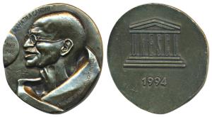 Mahatma Gandhi, Bronze Medal, 160g, issued by UNESCO in 1994, obv. Mahatma Gandhi facing l