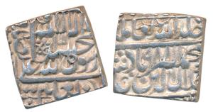 Akbar, Silver Square Rupee, 11.18g, Dar us-Sultanate Lahore Mint (mint name off flan), AH 