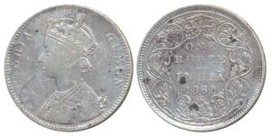 Victoria Queen, Silver Rupee, 1862, Bombay Mint, A / II / 1 / 10, Top dot within top flowe