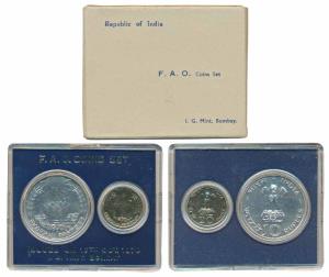 Uncirculated Set, Food For All, set of 2, 20 Paise and Rupees 10. In immaculate condition,