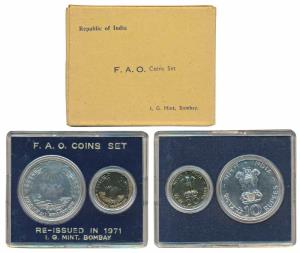 1971 Uncirculated Set, Food For All, set of 2, 20 Paise and Rupees 10. In near immaculate 