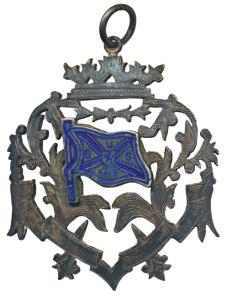 UBS Enamel and Silver Badge, 16g, a flag with date 1919, Lattice work with fine chasing. E