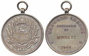 Bombay Western India Football Association, Silver Medal, 30g, obv. coat of arms; rev. Harw