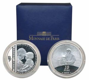 France, Mother Teresa, Silver 10 Euros, 22.2g, 2010, Mother Teresa holding a child on obv.