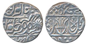 Garhakota Mint, 10.92g, in the name of Shah Alam II, Pataka (flag) and Trishul as mint mar