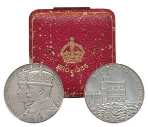 George V and Queen Mary Silver Jubilee Medal, Silver, 85.25g, Domus Medal, obv. conjoined 