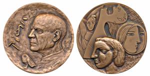 Pablo Picasso (1881-1973), Bronze Medallion, obv. Picasso, with Dove of Peace; rev. a coll