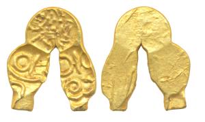 Shilaharas of Kolhapur or Feudatories (c. 1050-1212 AD), Gold U-Shaped Fanam, 0.51g, three