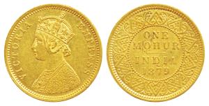 Victoria Empress, Gold Mohur, 1879, Calcutta Mint, obv. two flowers in bottom panel of jab