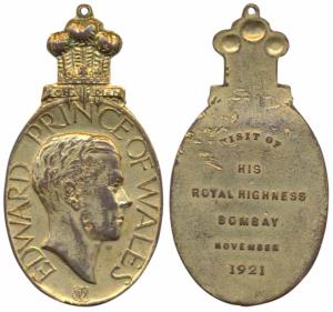 Visit of Edward Prince of Wales to Bombay, Gold Gilt Oval shape Bronze Medal, November 192