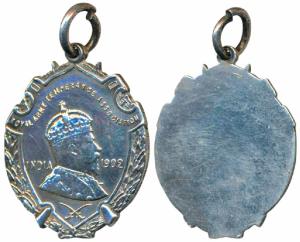 Royal Army Temperance Association, Silver Medal, obv. bust of Edward VII within a die-cut 