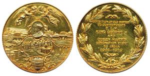 Bombay Coronation Visit, Exhibition of old Bombay, Gold Medal, 43.64g, obv. a conjoined ca